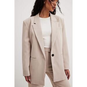 NWT NA-KD Women's Recycled Sharp Oversized Blazer Beige - Size 34 / US 2